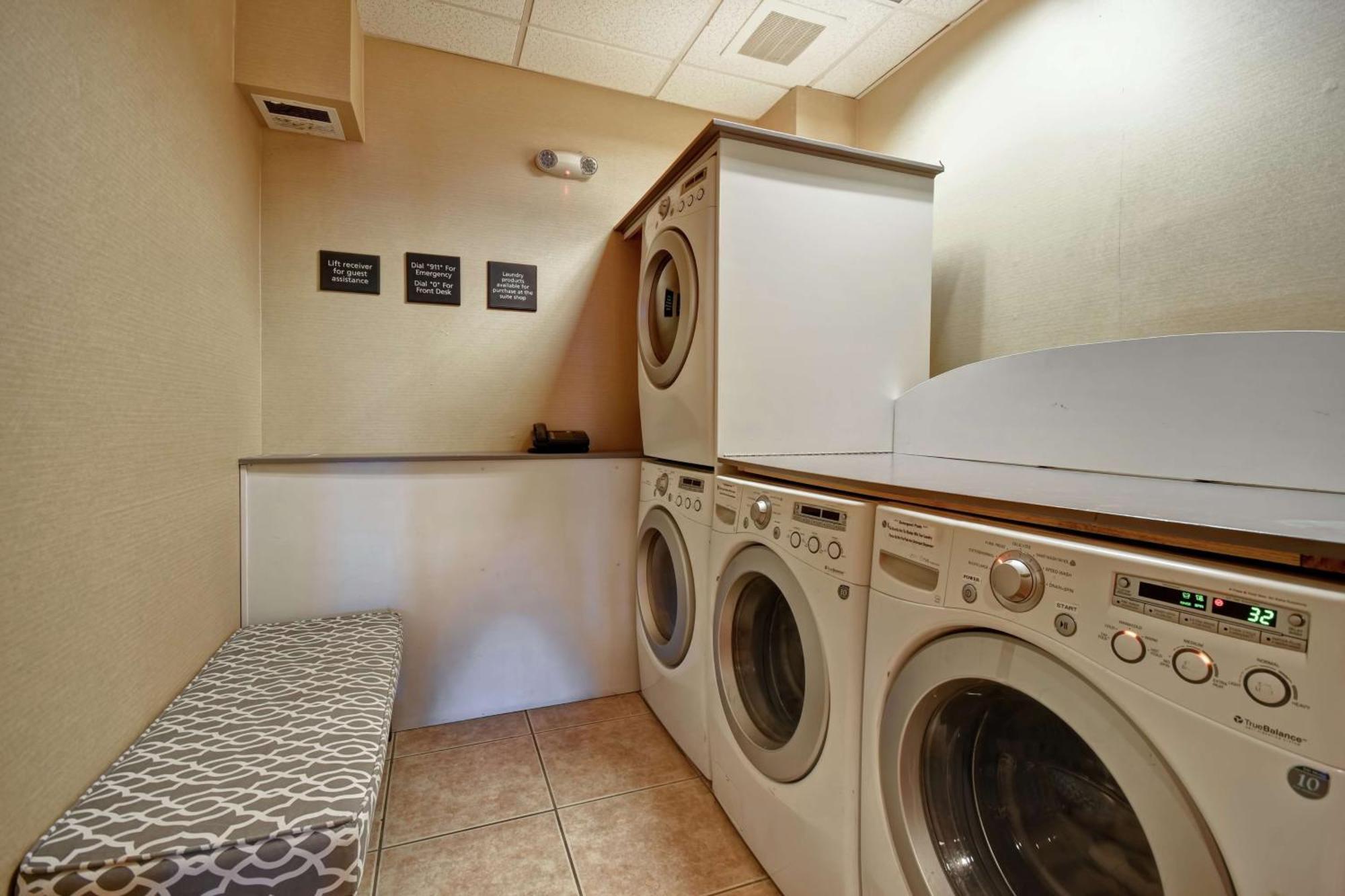 Hampton Inn & Suites Folsom Kültér fotó